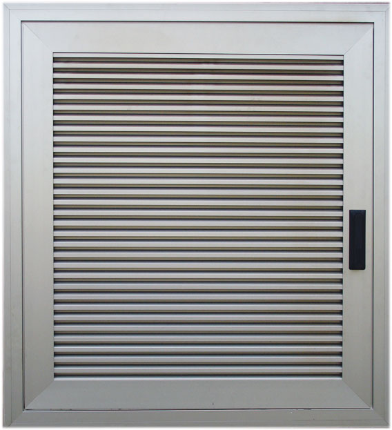 Single-leaf aluminium door